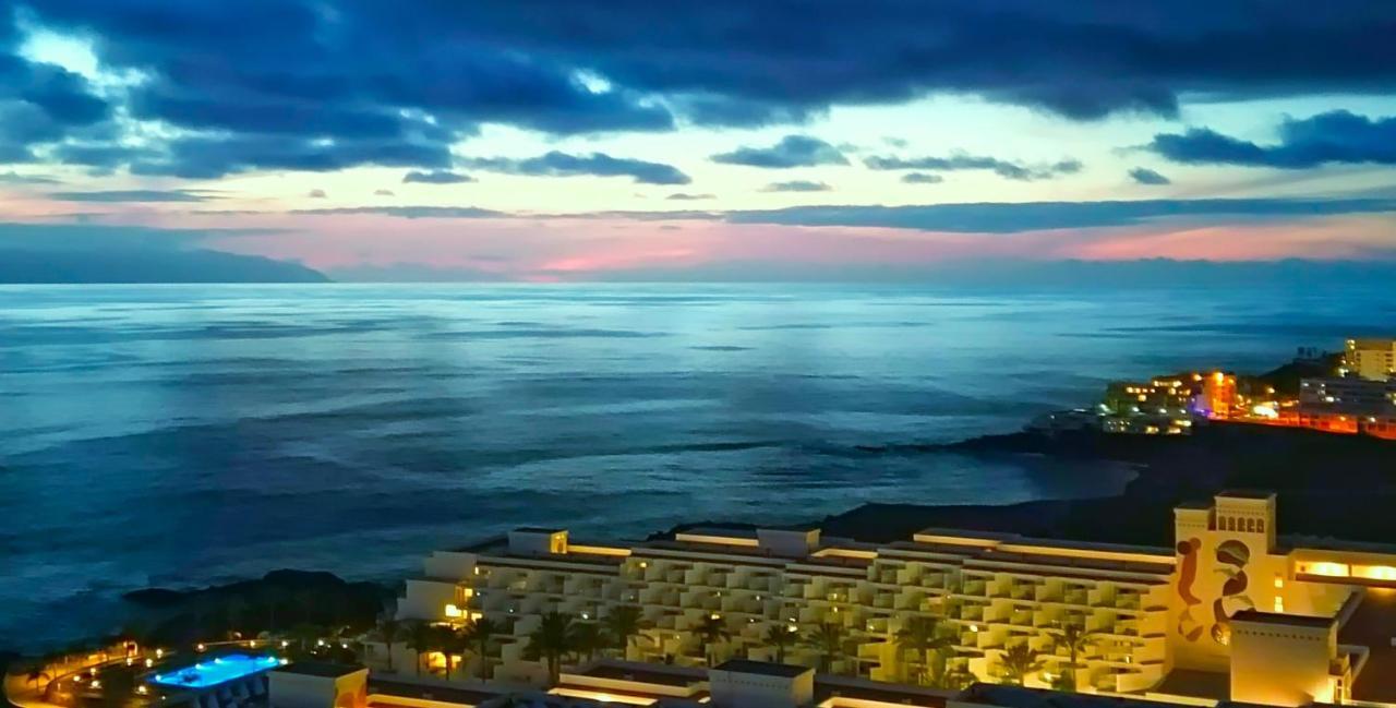 Adeje300, Playa Paraíso Exterior foto