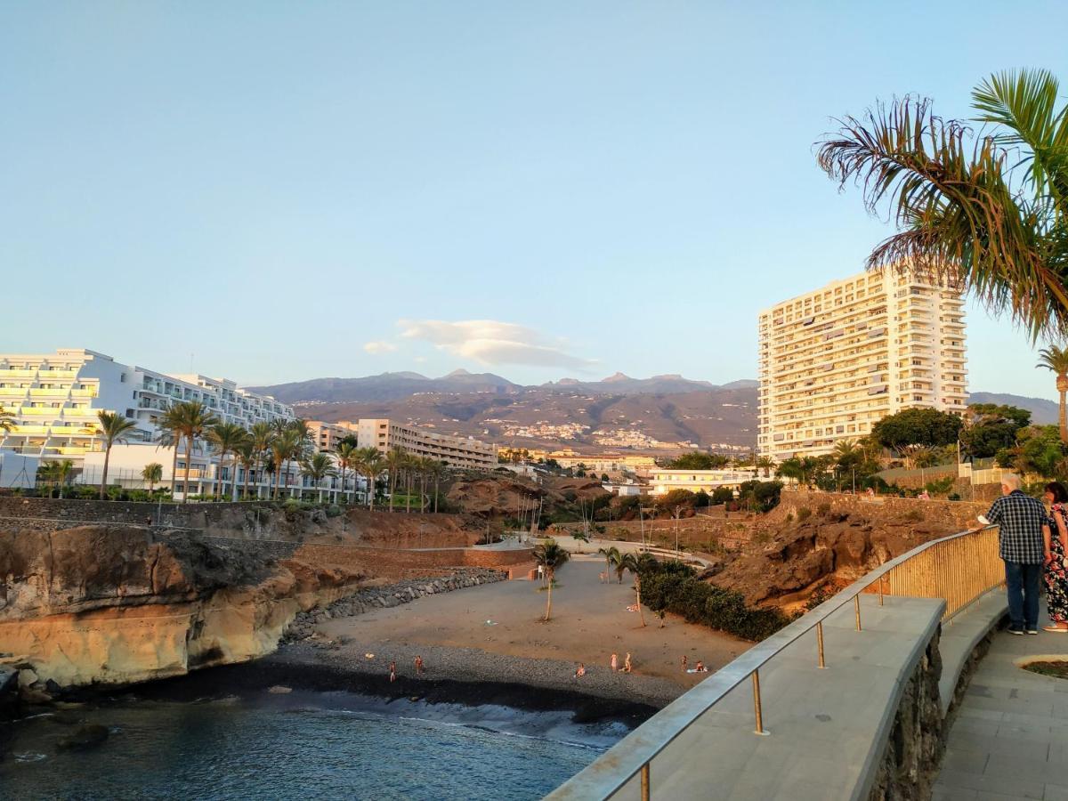 Adeje300, Playa Paraíso Exterior foto