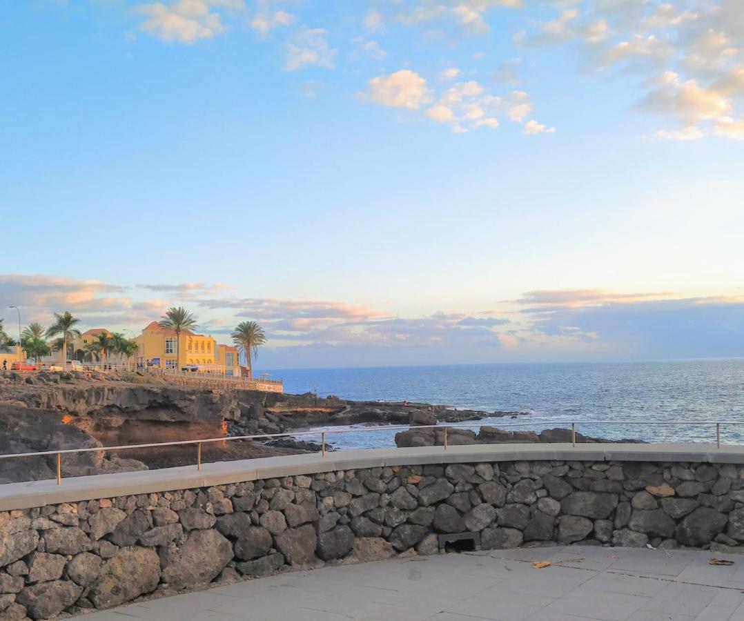 Adeje300, Playa Paraíso Exterior foto
