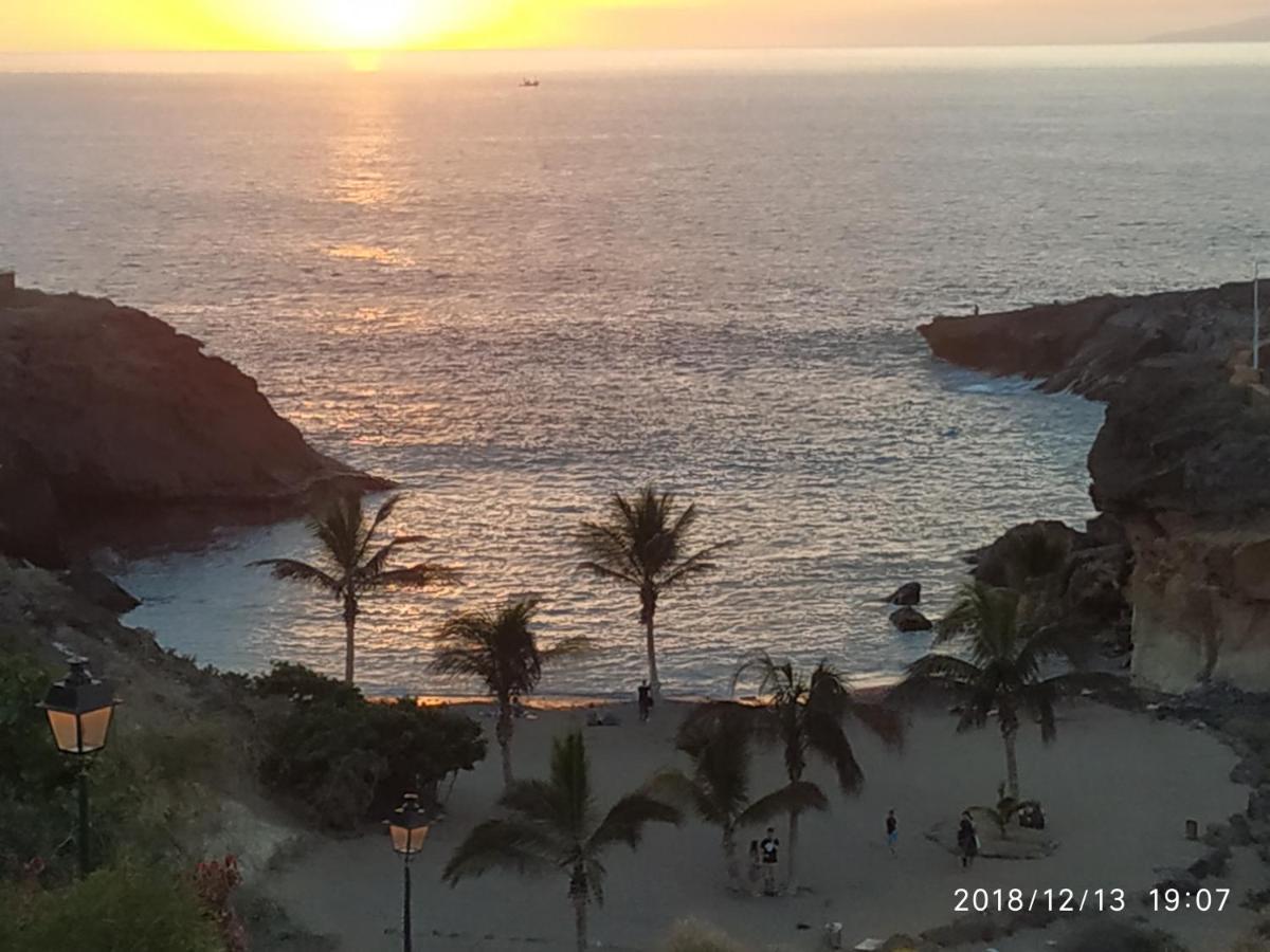 Adeje300, Playa Paraíso Exterior foto