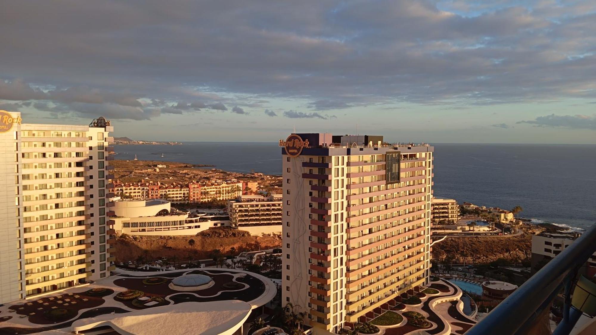 Adeje300, Playa Paraíso Exterior foto
